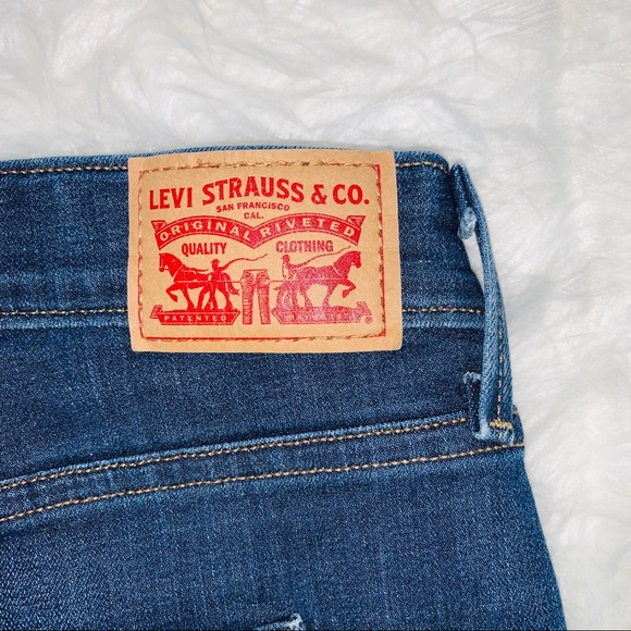 NWOT Levi’s skirt, just above knee, Sz 31 - Picture 3 of 10